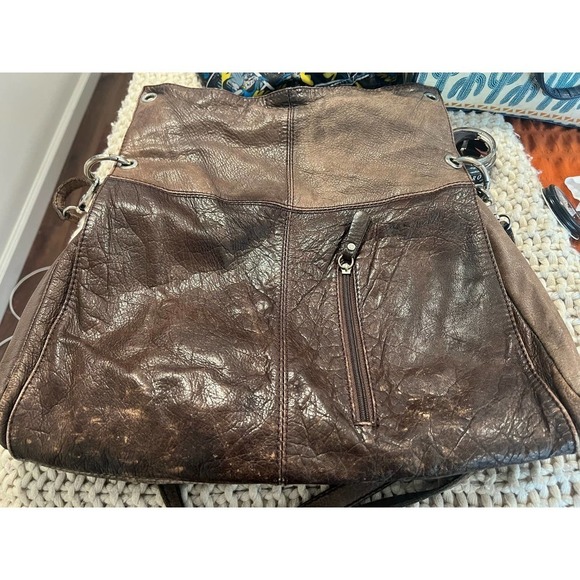 Italian Large Leather Shoulder Bag - Picture 9 of 15